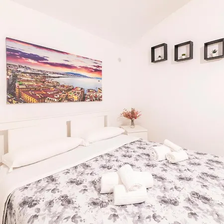 Rita's House By Domusextra Neapol