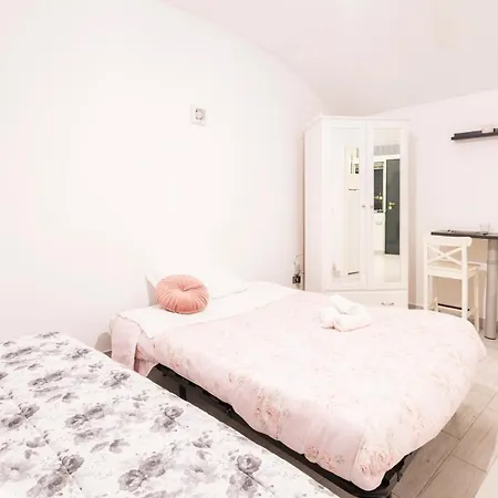 Rita's House By Domusextra 公寓