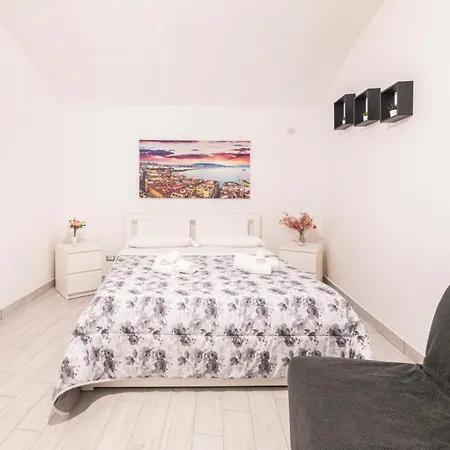 Rita's House By Domusextra * 那不勒斯